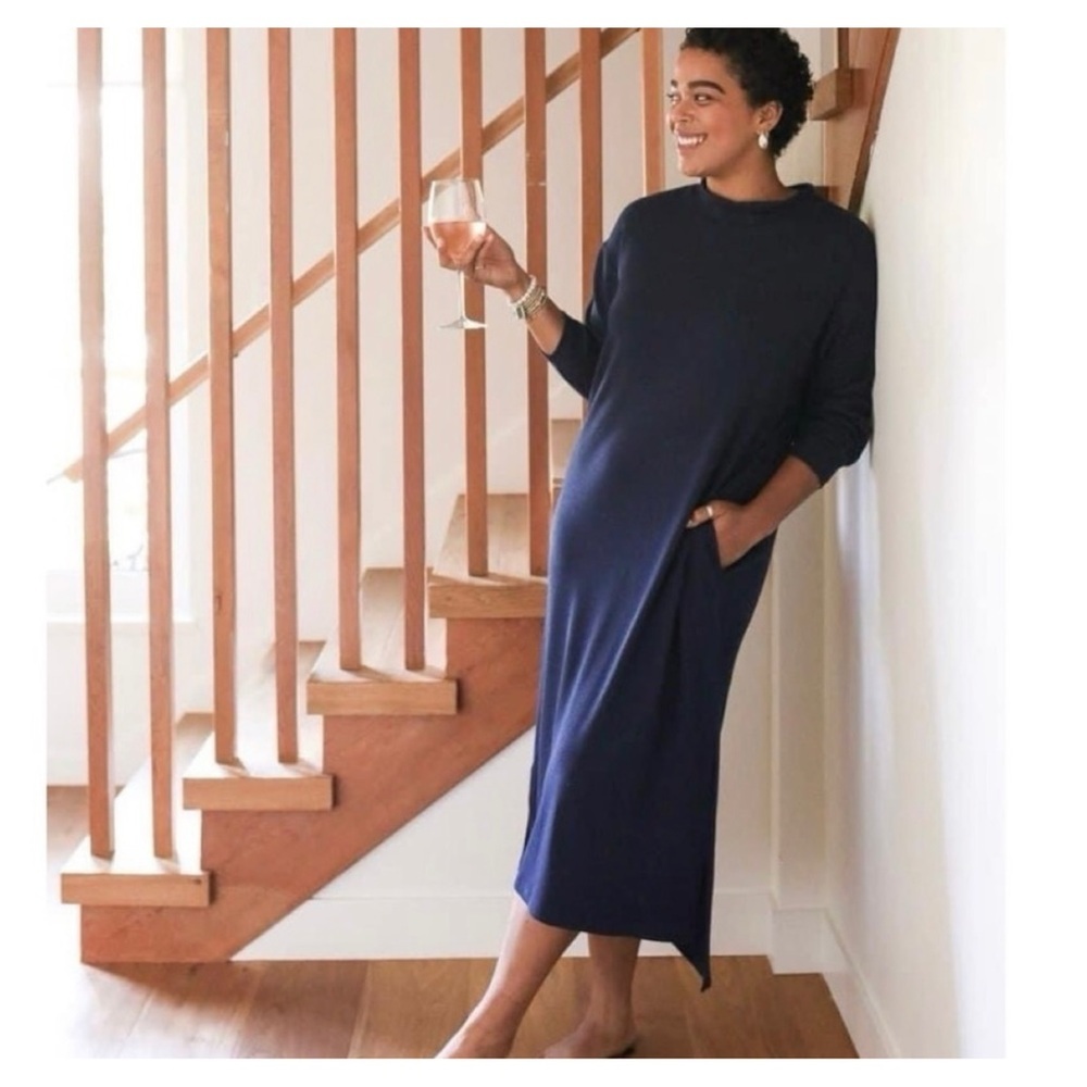 SMASH + TESS • The Winter Lounger in Modest Marine